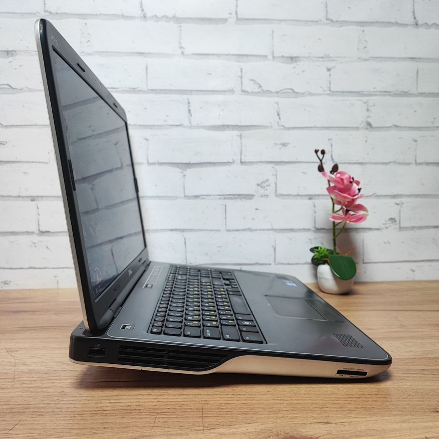 Ноутбук Б/В Dell XPS L702X, Intel Core i7-2630QM, DDR3 8 GB, SSD 128GB + HDD 500GB, NVIDIA GeForce GT 550M, 17" [ProductHub SKU Dell79]