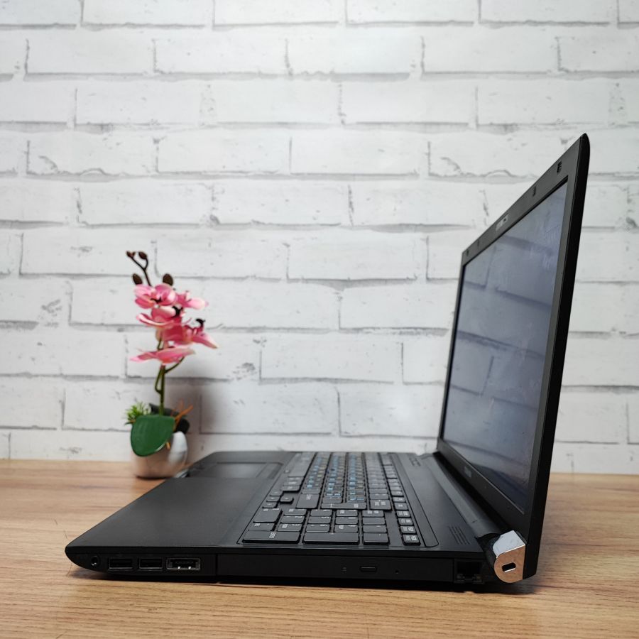 Ноутбук Б/В Toshiba Satellite Pro R850-15F, Intel Core i3-2328M, DDR3 8 GB, SSD 128GB, 15.6" HD [ProductHub SKU T30]