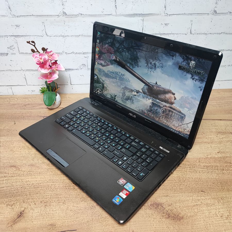Ноутбук Б/В ASUS K72J, Intel Core i3-370M, DDR3 8 GB, SSD 128GB, AMD Radeon HD 5000, 17.3" HD [ProductHub SKU Asus55]