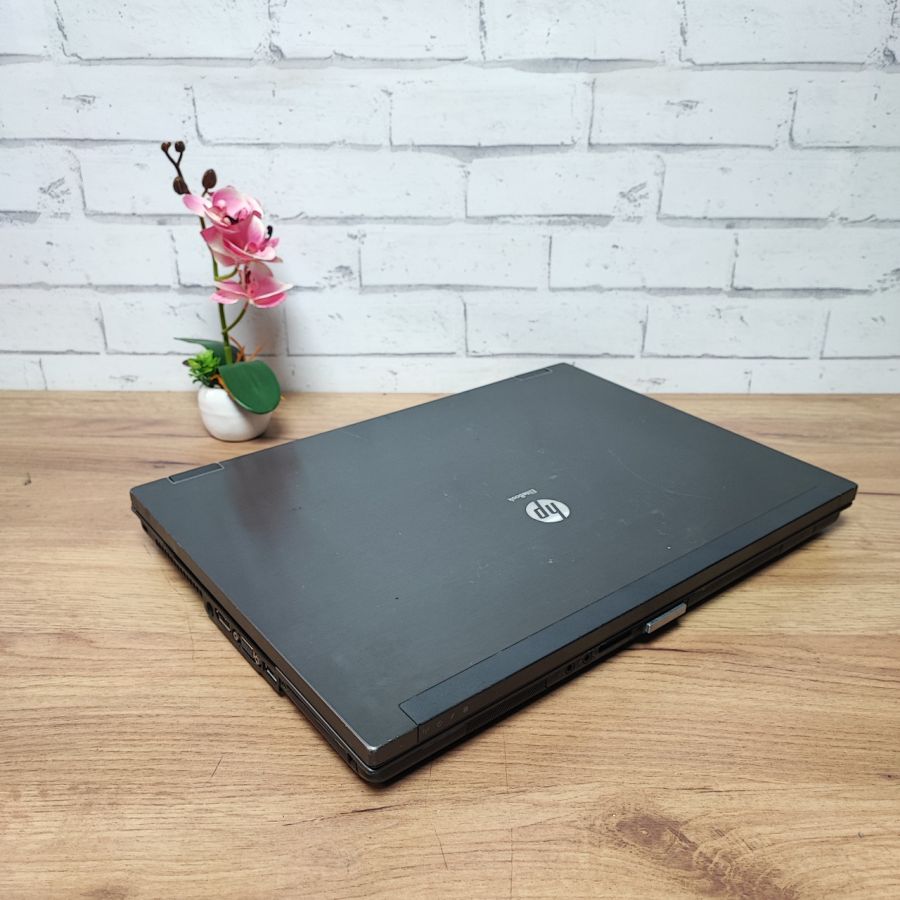Ноутбук Б/В HP EliteBook 8740W, Intel Core i5-520M, DDR3 8 GB, SSD 256GB, AMD Radeon HD 5800, 17.3" HD [ProductHub SKU HP9]