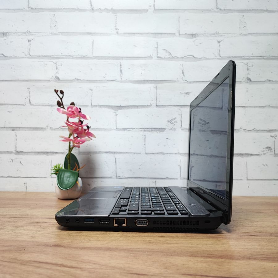 Ноутбук Б/В Toshiba Satellite Pro L830-172, Intel Core i3-2375M, DDR3 8 GB, SSD 128GB, 13.3" HD [ProductHub SKU T65]