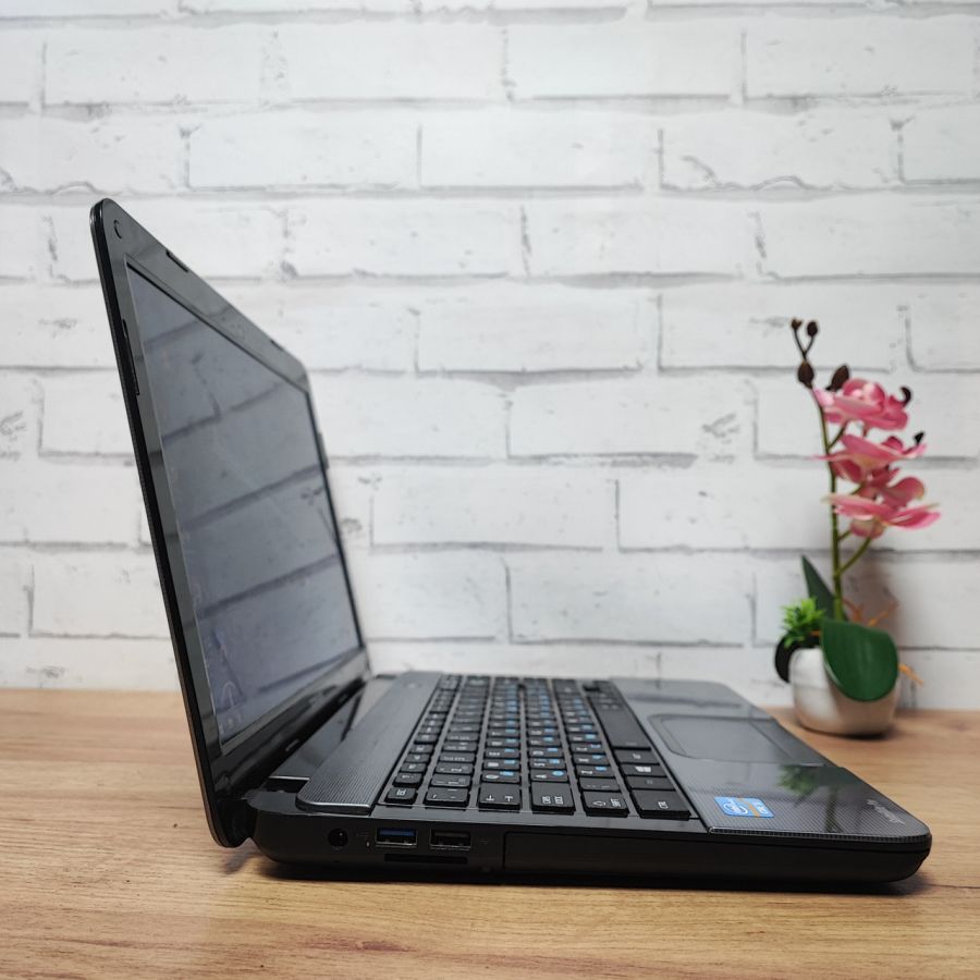 Ноутбук Б/В Toshiba Satellite Pro L830-172, Intel Core i3-2375M, DDR3 8 GB, SSD 128GB, 13.3" HD [ProductHub SKU T65]