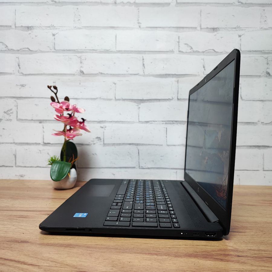 Ноутбук Б/В HP 15S-FQ2225ND, Intel Core i3-11Gen, DDR4 32GB, SSD 256GB, 15.6" Full HD [ProductHub SKU HP56]
