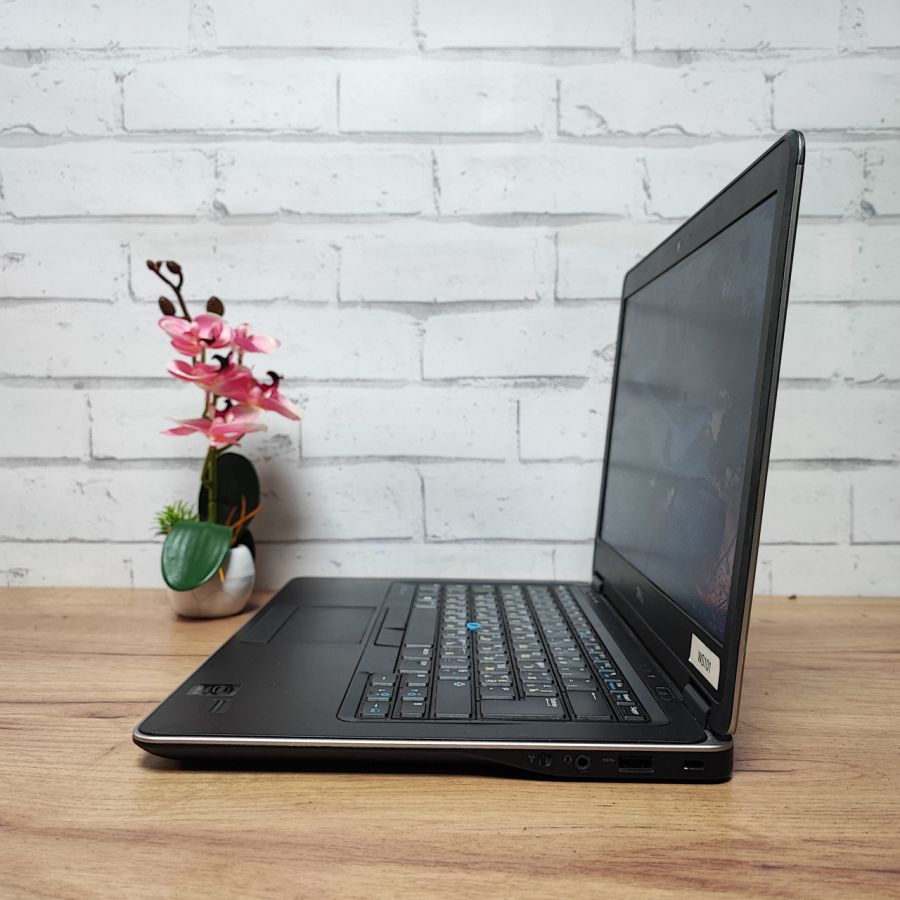 Уцінка! Ноутбук Б/В Dell Latitude E7440, Intel Core i5-4310U, DDR3 8 GB, SSD 256GB, 14" HD [ProductHub SKU Dell45]