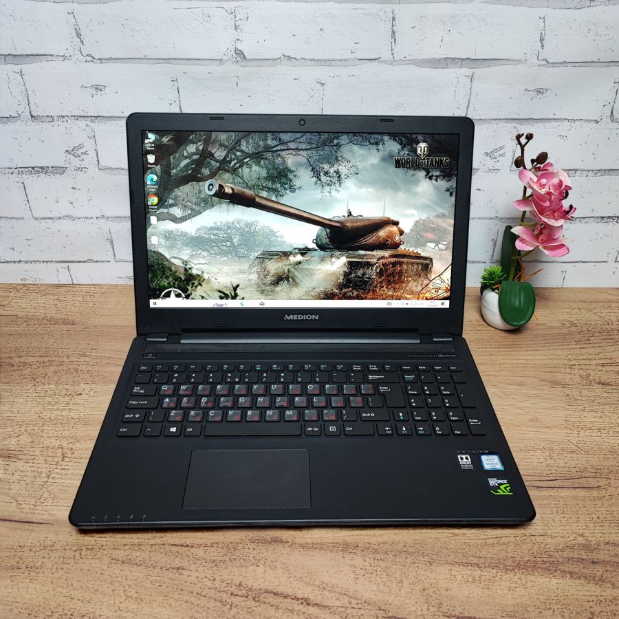 Ноутбук Б/В Medion P6661, Intel Core i5-6200U, DDR3 8 GB, SSD 128GB + HDD 500GB, NVIDIA GeForce GTX 950M 4Gb, 15.6" Full HD [ProductHub SKU M 8]