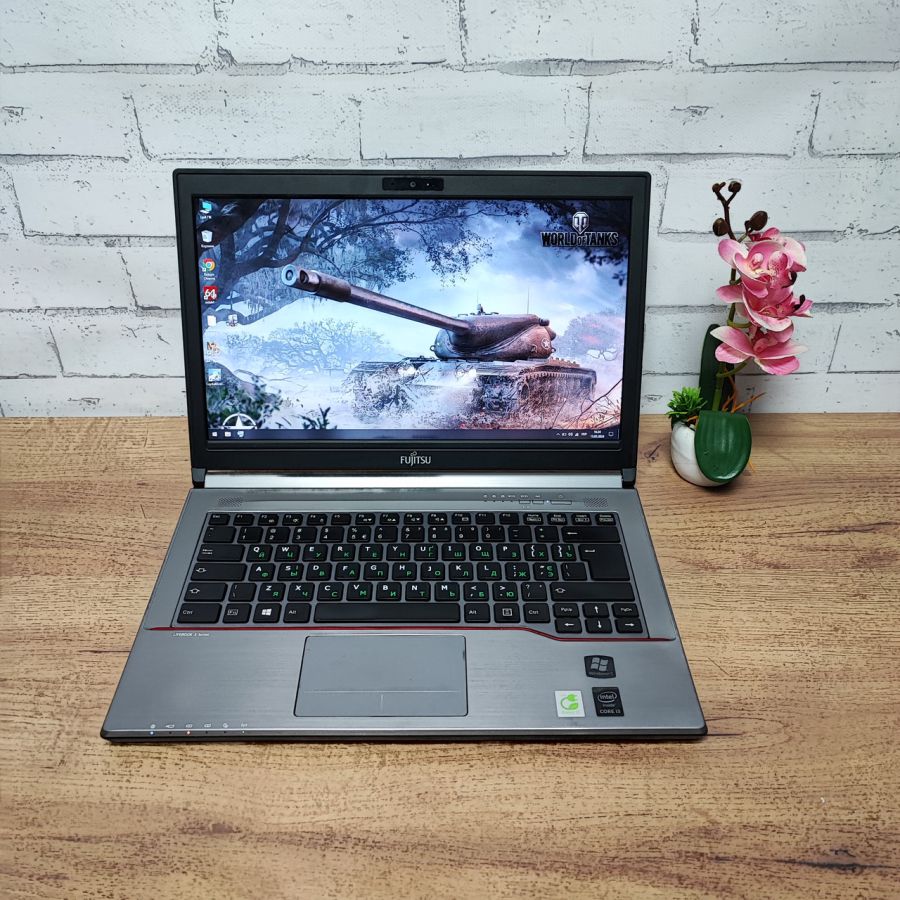 Ноутбук Б/В Fujitsu E744, Intel Core i3-4000M, DDR3 8 GB, SSD 128GB, 14" HD [ProductHub SKU F6]