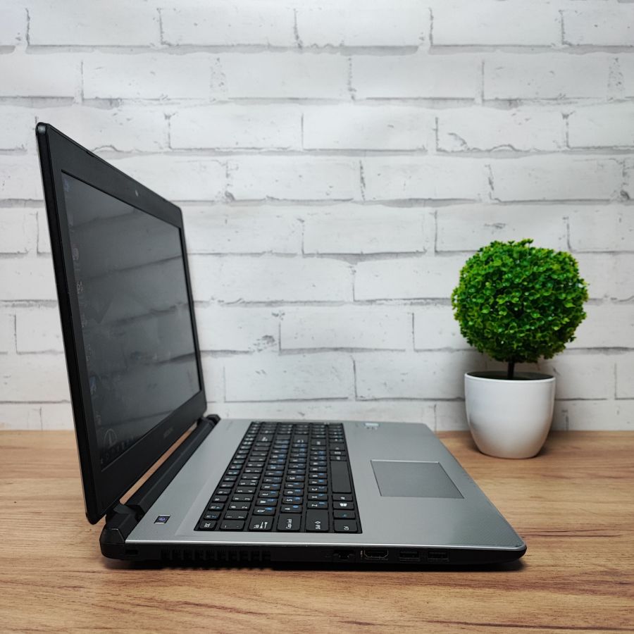 Ноутбук Б/В Medion MD61100, Intel Core i5-7200U, DDR4 16 GB, SSD 128GB + HDD 1TB, 15.6" Full HD [ProductHub SKU M9]