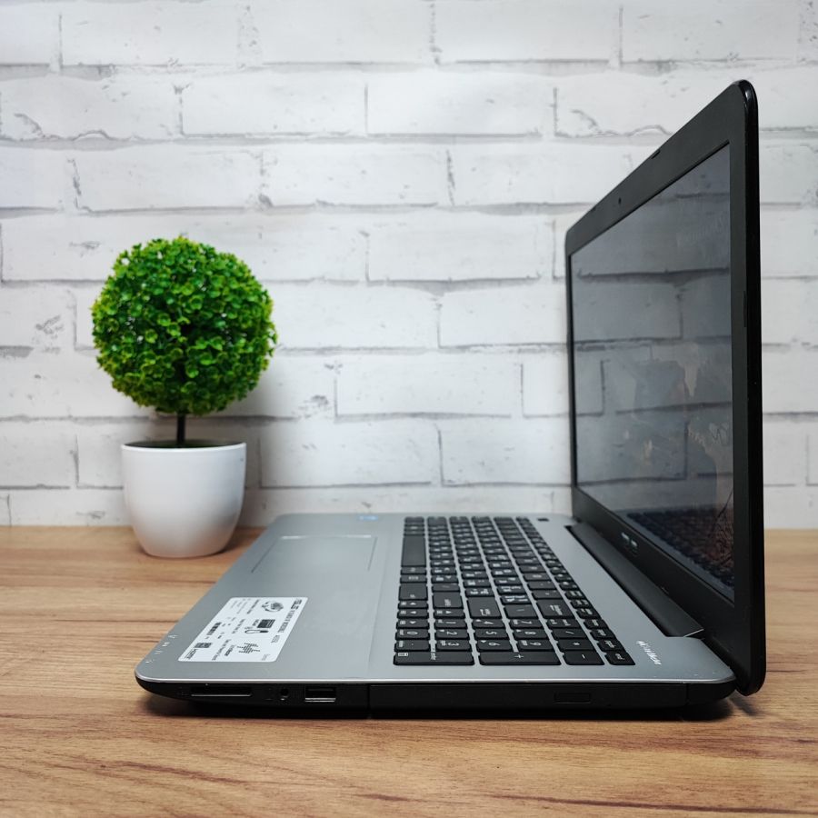 Ноутбук Б/В ASUS A555L, Intel Core i5-5200U, DDR3 12GB, SSD 256GB, 15.6" HD