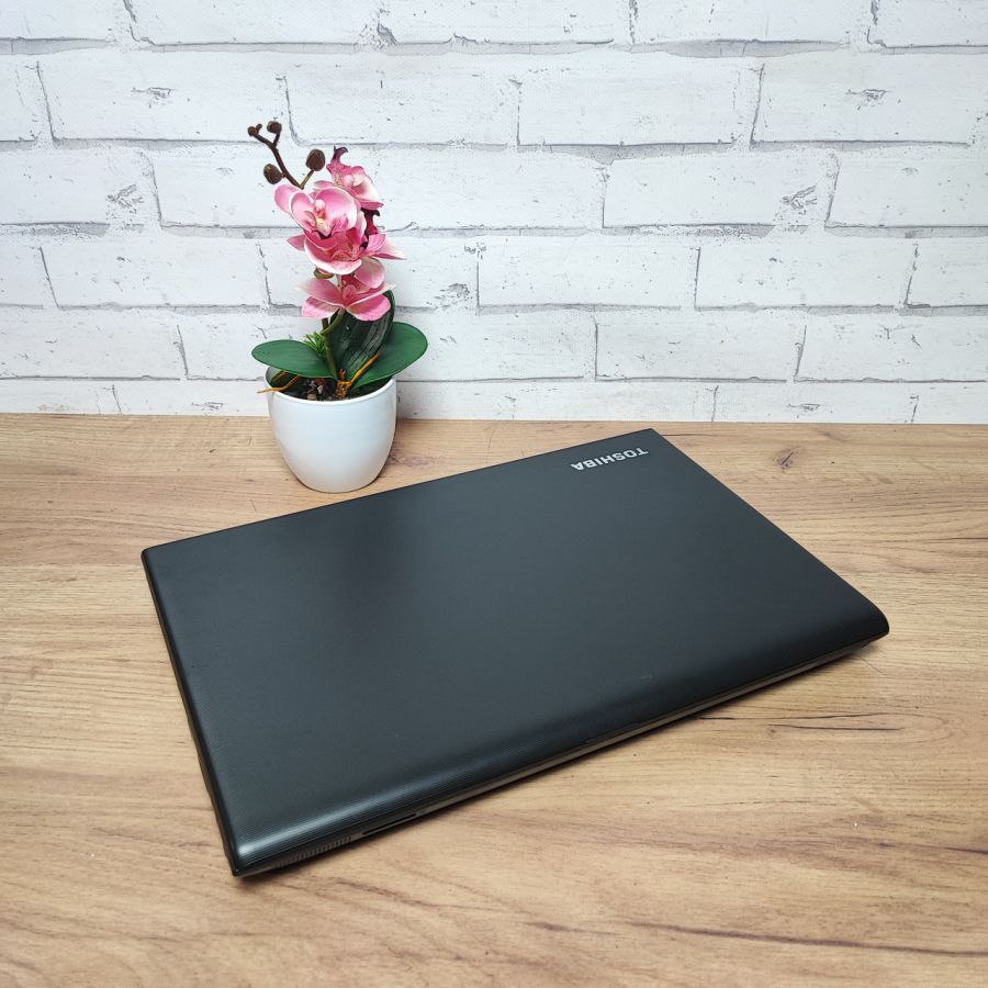 Ноутбук Б/В Toshiba Tecra A50-A-1E2, Intel Core i5-4210M, DDR3 8 GB, SSD 256GB, 15.6" HD [ProductHub SKU T31]