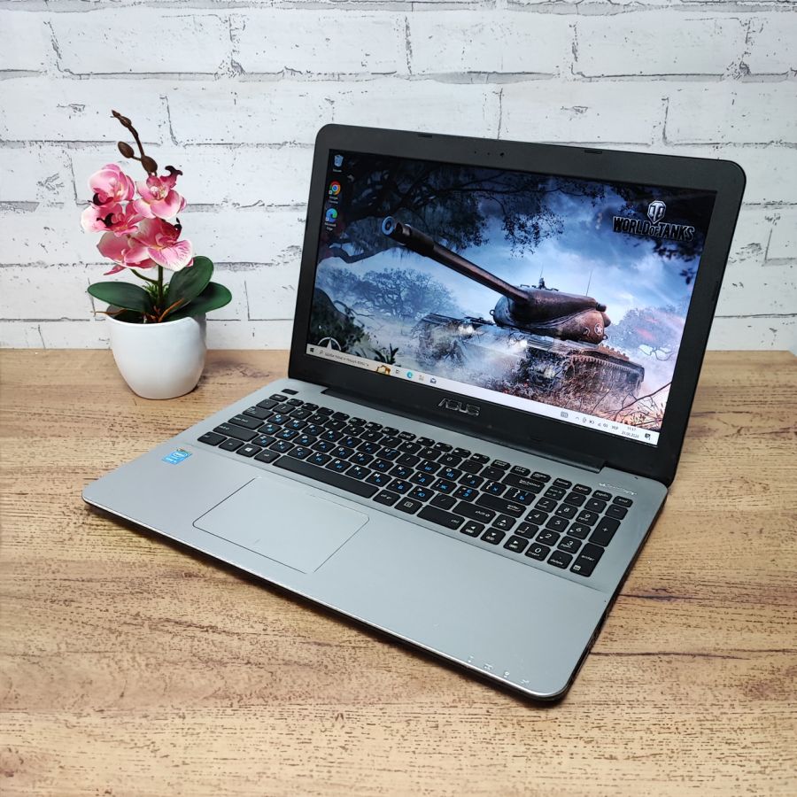 Ноутбук Б/В ASUS A555L, Intel Core i5-5200U, DDR3 8 GB, SSD 256GB, 15.6" HD [ProductHub SKU Asus15]