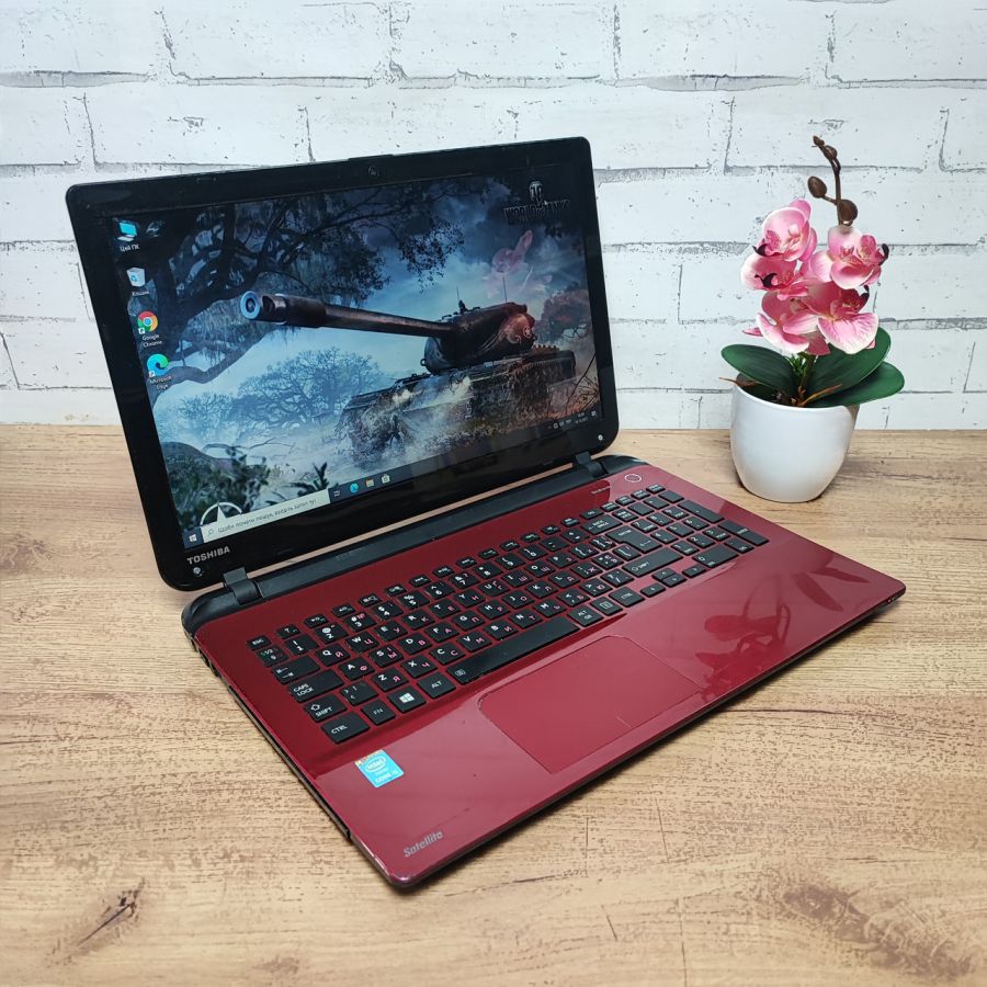 Ноутбук Б/В Toshiba Satellite L50-B-1Z0, Intel Core i5-4210U, DDR3 8 GB, SSD 128GB, 15.6" HD [ProductHub SKU T51]