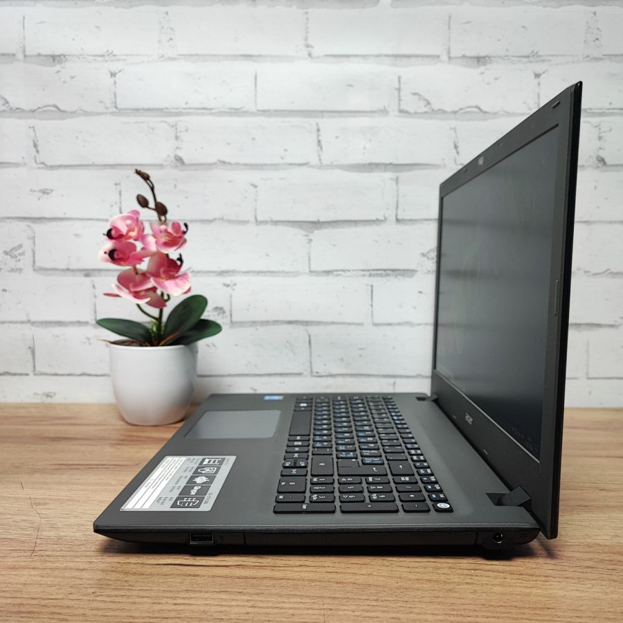 Ноутбук Б/В Acer Aspire E5-573, Intel Core i3-4005U, DDR3 12 GB, SSD 128GB, 15.6" HD [ProductHub SKU Acer34]