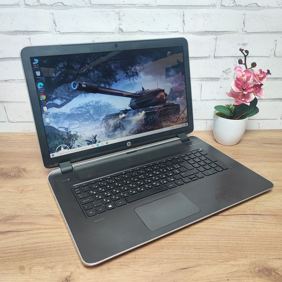 Ноутбук Б/В HP Pavilion 17-F143NO, AMD E1-6010, DDR3 8 GB, SSD 256GB, AMD Radeon R2 1Gb, 15.6" [ProductHub SKU HP151]
