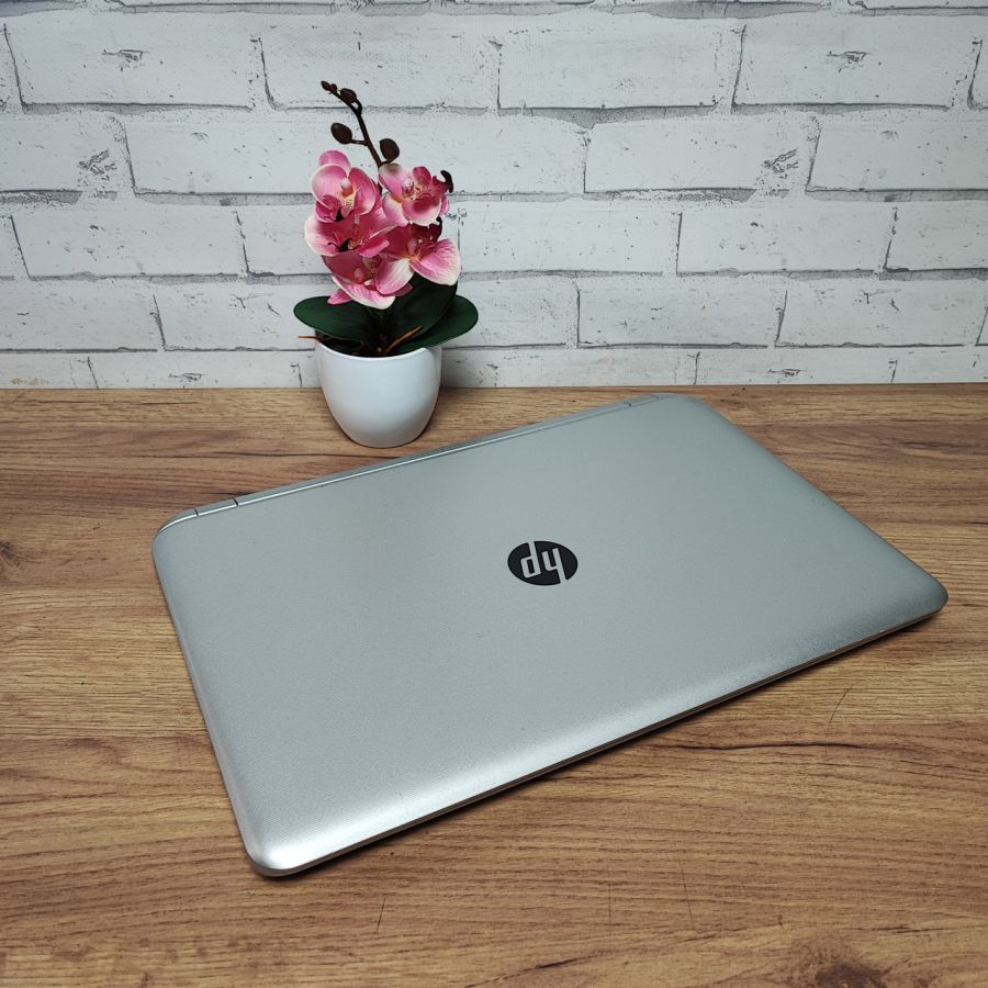 Ноутбук Б/В HP Pavilion 17-F143NO, AMD E1-6010, DDR3 8 GB, SSD 256GB, AMD Radeon R2 1Gb, 15.6" [ProductHub SKU HP151]