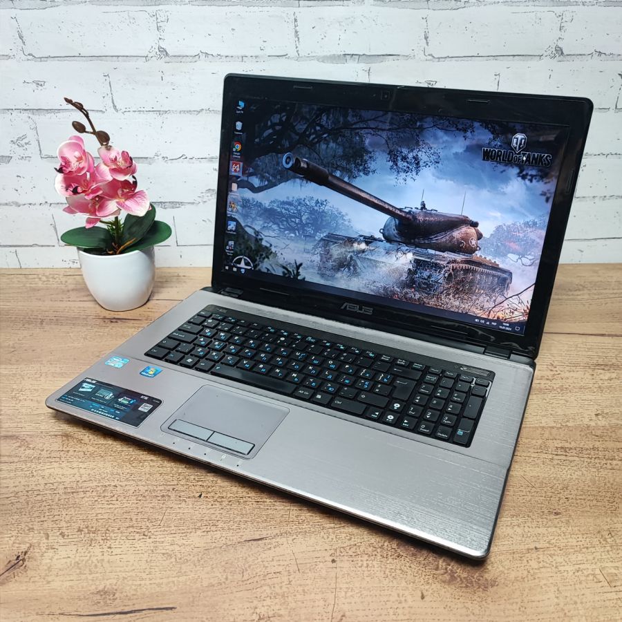 Ноутбук Б/В ASUS X73E, Intel Core i3-2310M, DDR3 8 GB, SSD 128GB + HDD 500GB, 17.3" HD [ProductHub SKU Asus41]