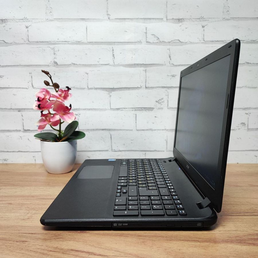 Ноутбук Б/В Acer ES1-571, Intel Core i5-4200U, DDR3 8 GB, SSD 128GB, 15.6" HD [ProductHub SKU Acer52]