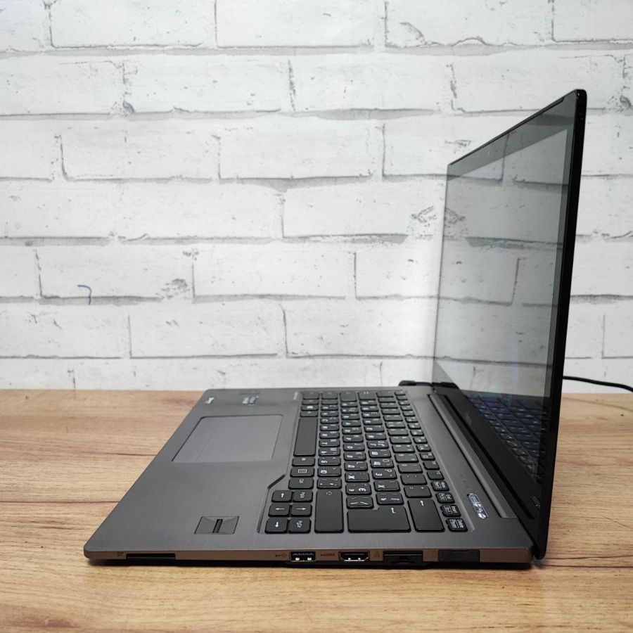 Уцінка! Ноутбук Б/В Fujitsu U904, Intel Core i5-4300U, DDR3 6 GB, SSD 128GB, 14" (3200x1800) Сенсор [ProductHub SKU F28]