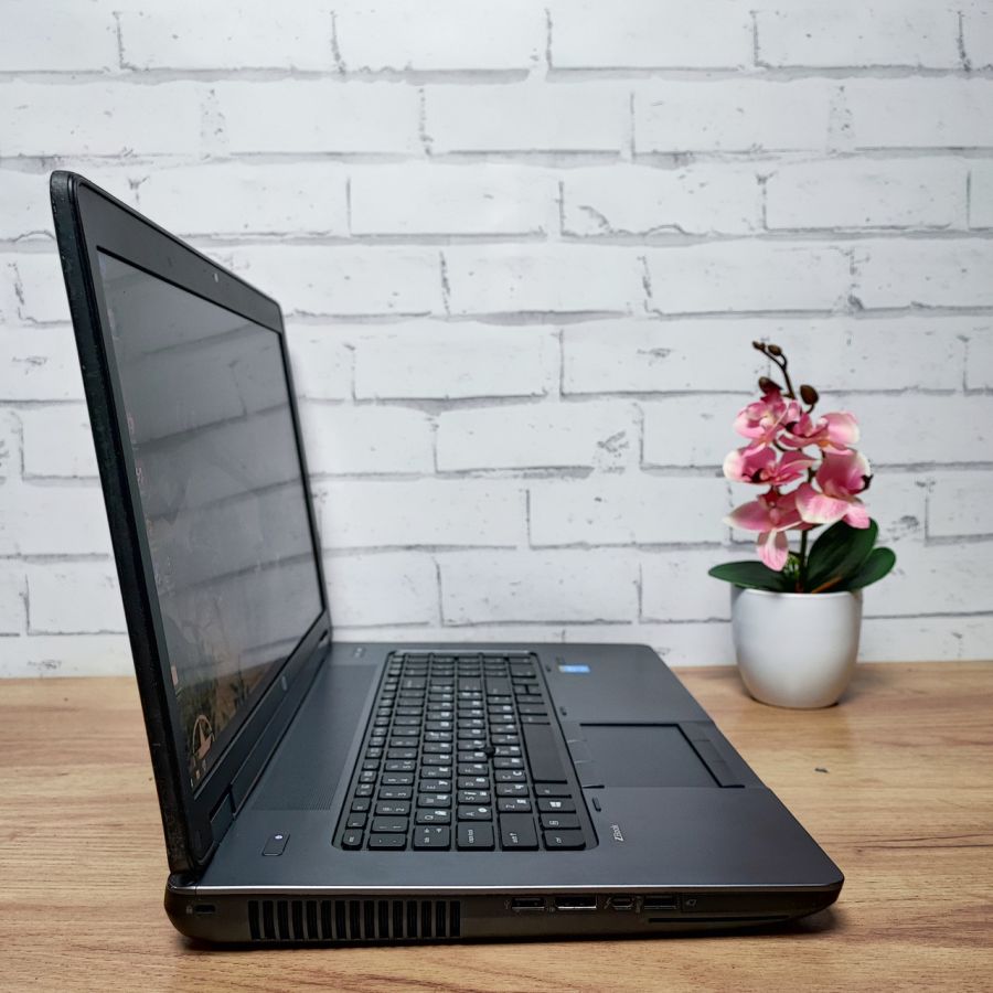 Ноутбук Б/В HP ZBook 17 G2, Intel Core i7-4810MQ, DDR3 32 GB, SSD 128GB + HDD 2TB, NVIDIA Quadro K4100 4Gb, 17" Full HD [ProductHub SKU HP232]