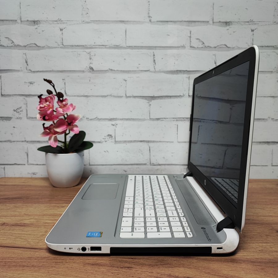 Ноутбук Б/В HP ProtectSmart, Intel Core i3-5010U, DDR3 8GB, SSD 128GB, 15.6" HD [ProductHub SKU HP251]