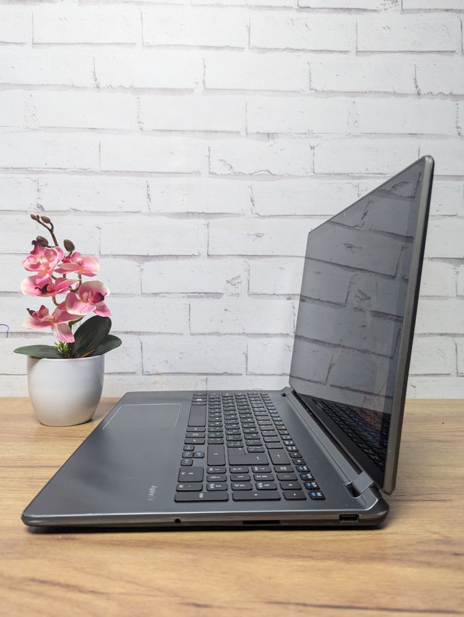 Ноутбук Б/В Acer V7 ZRQ, Intel Core i7-4500M, DDR3 12 GB, SSD 256GB, NVIDIA GeForce GT 720M 2 Gb, 15.6" Сенсор [ProductHub SKU Acer68]