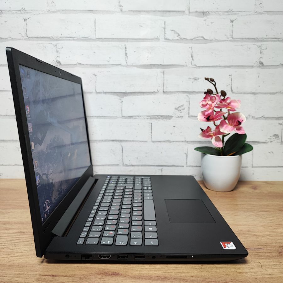 Ноутбук Б/В Lenovo 81MT, AMD A4-9125, DDR4 8 GB, SSD 128GB, AMD Radeon R3, 15.6" Full HD [ProductHub SKU L108]