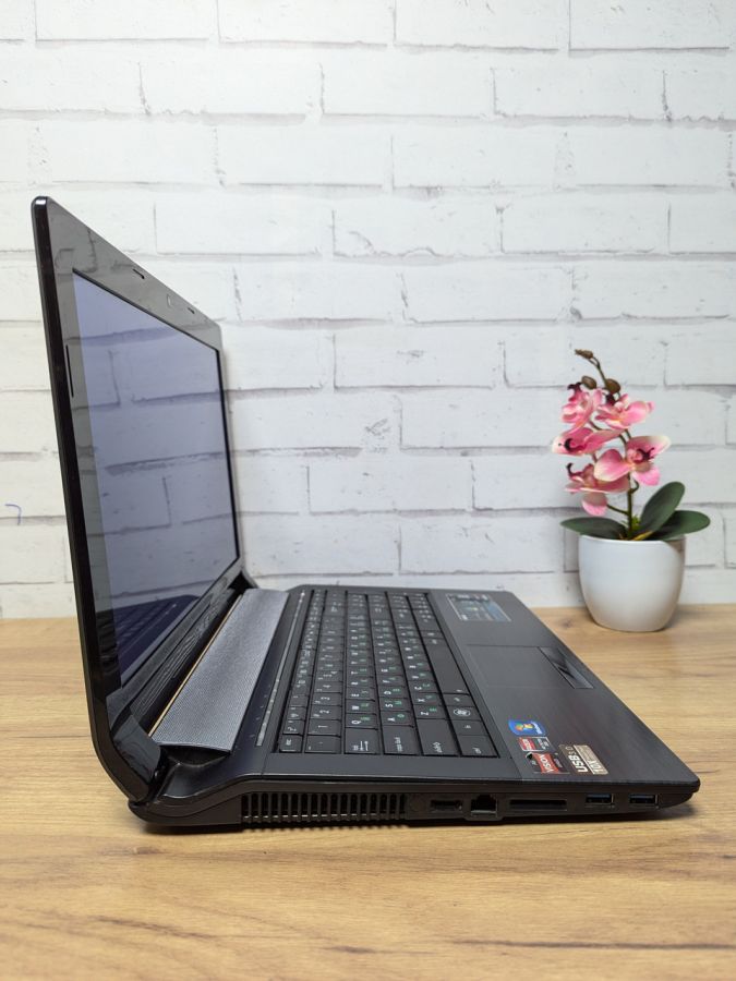 Ноутбук Б/В ASUS N53T, AMD A6-3420M, DDR3 8 GB, SSD 256GB, AMD Radeon HD 7600 2Gb, 15.6" HD [ProductHub SKU Asus73]