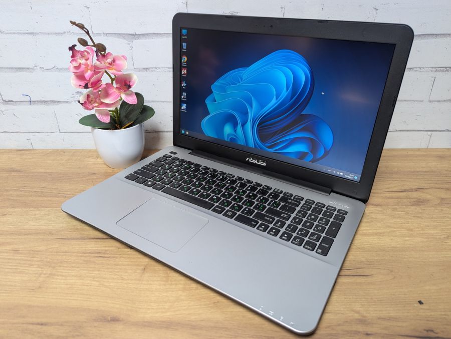 Ноутбук Б/В ASUS F555L, Intel Core i5-4210U, DDR3 8GB, SSD 128GB, NVIDIA GeForce 840M 2GB, 15.6" Full HD