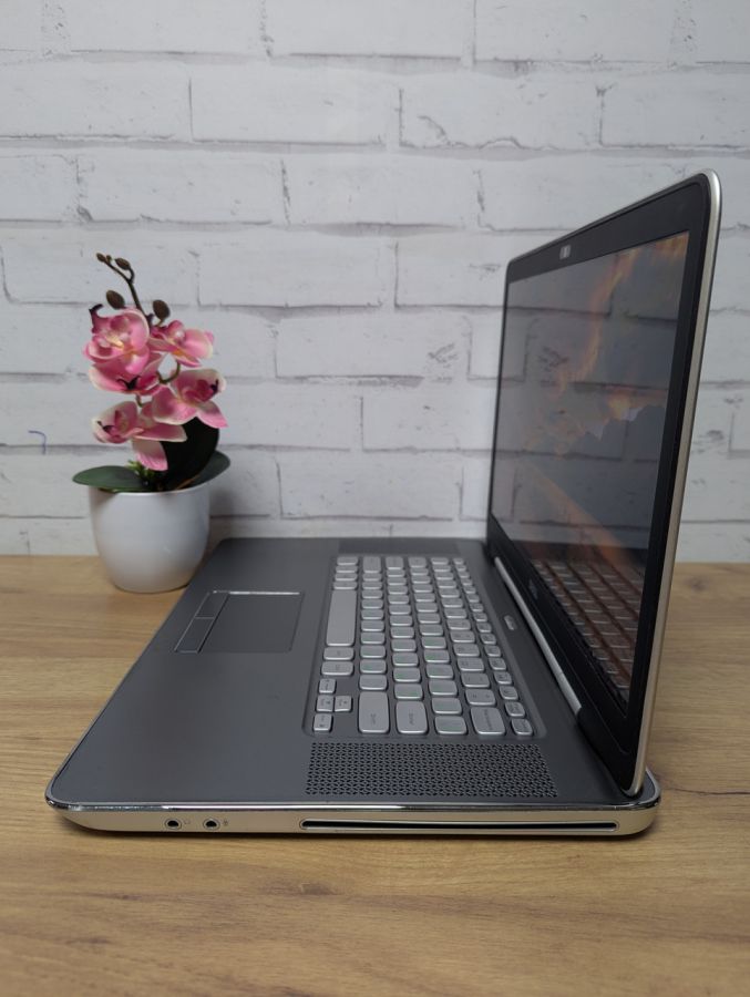 Ноутбук Б/В Dell P12F, Intel Core i7-2640M, DDR3, SSD 500GB, GT 525M 2Gb, 15.6" Full HD [ProductHub SKU Dell133]