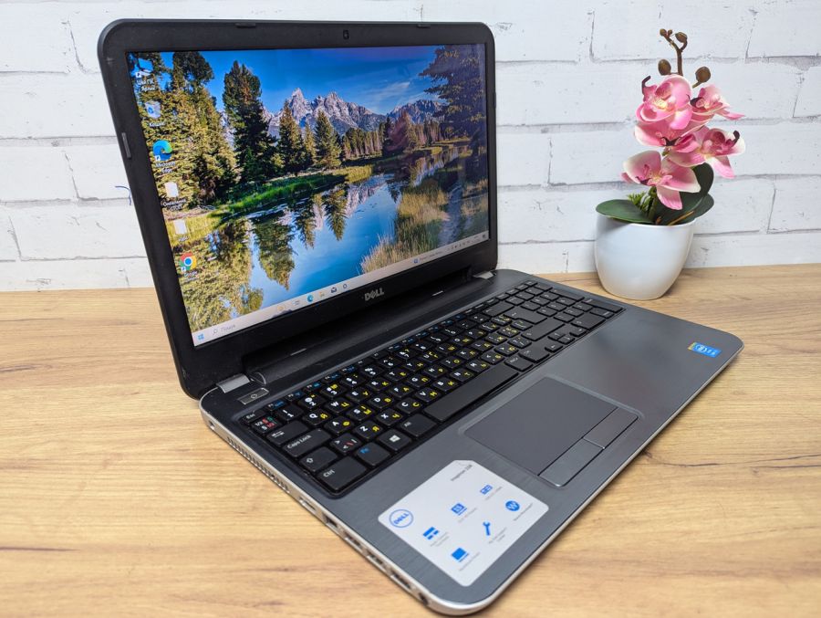 Ноутбук Б/В Dell Inspiron 15R-5537, Intel Core i5-4200U, DDR3 8 GB, SSD 128GB, AMD Radeon HD 8600M, 15.6" HD [ProductHub SKU Dell135]