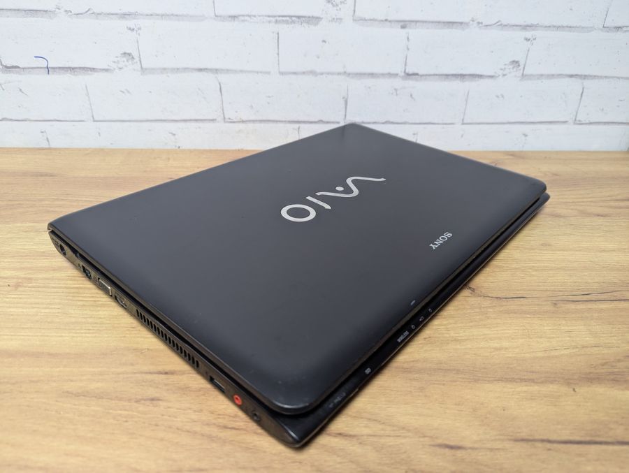 Ноутбук Б/В Sony SVE171E13M, Intel Core i7-3632MQ, DDR3 8 GB, SSD 256GB, AMD Radeon HD 7500M, 17" Full HD [ProductHub SKU Sony19]