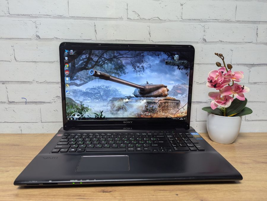 Ноутбук Б/В Sony SVE171E13M, Intel Core i7-3632MQ, DDR3 8 GB, SSD 256GB, AMD Radeon HD 7500M, 17" Full HD [ProductHub SKU Sony19]