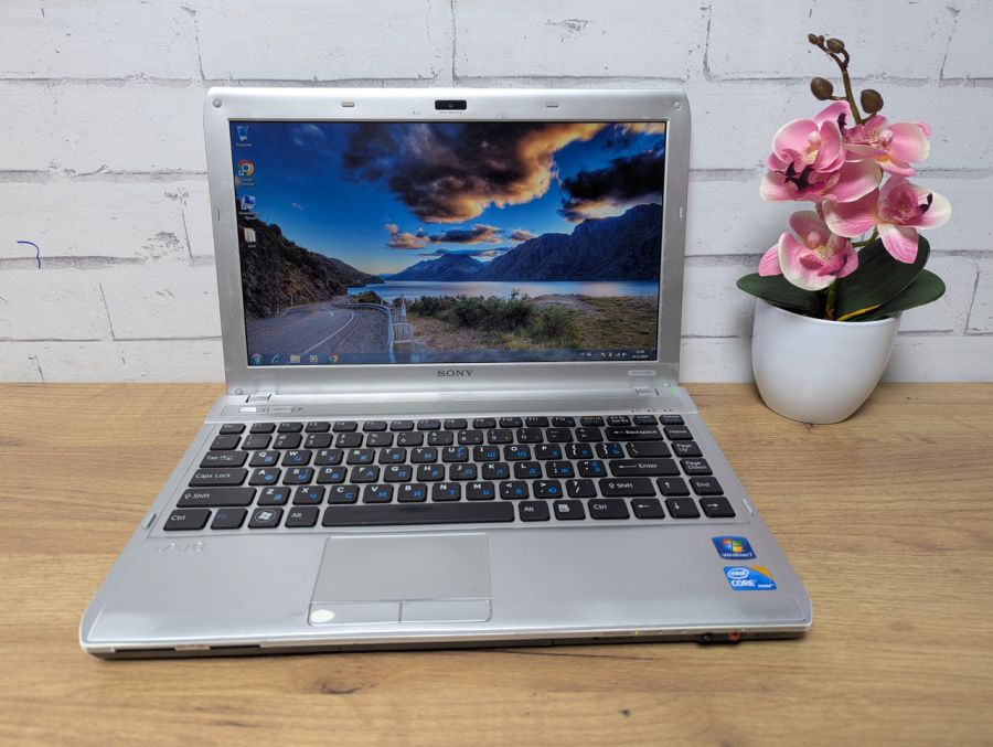 Ноутбук Б/В Sony PCG-51211L, Intel Core i5-430M, DDR3, SSD 128GB, 13.3" HD [ProductHub SKU Sony20]