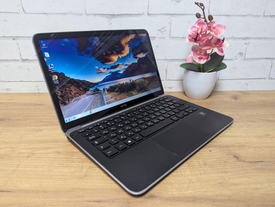Ноутбук Б/В Dell XPS, Intel Core i5-2467M, DDR3 3 GB, SSD 128GB, 13" HD [ProductHub SKU Dell145]