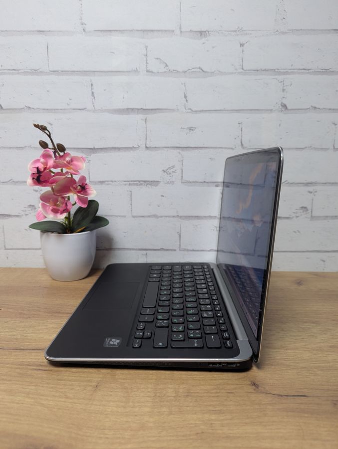 Ноутбук Б/В Dell XPS, Intel Core i5-2467M, DDR3 3 GB, SSD 128GB, 13" HD [ProductHub SKU Dell146]