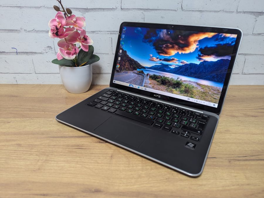 Ноутбук Б/В Dell XPS, Intel Core i5-2467M, DDR3 3 GB, SSD 128GB, 13" HD [ProductHub SKU Dell146]