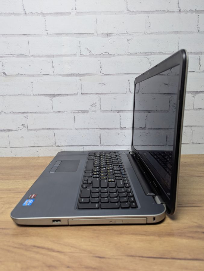 Ноутбук Б/В Dell Inspiron 17R-5721, Intel Core i5-3337U, DDR3 16 GB, SSD 256GB, AMD Radeon HD 8500M, 17.3" HD [ProductHub SKU DEll148]