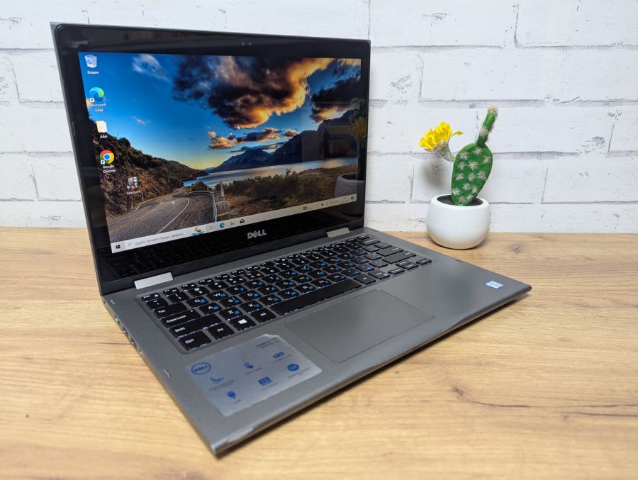 Уцінка! Ноутбук Б/В Dell Inspiron P69G, Intel Core i5-8250U, DDR3 16 GB, SSD 256GB, 14" Full HD Сенсор [ProductHub SKU Dell166]