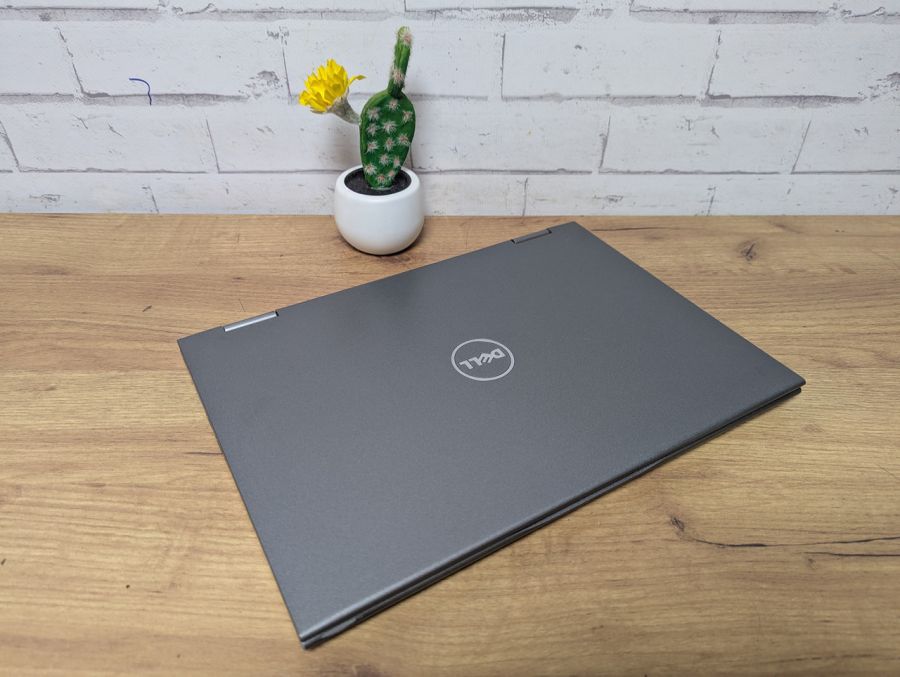 Уцінка! Ноутбук Б/В Dell Inspiron P69G, Intel Core i5-8250U, DDR3 16 GB, SSD 256GB, 14" Full HD Сенсор [ProductHub SKU Dell166]