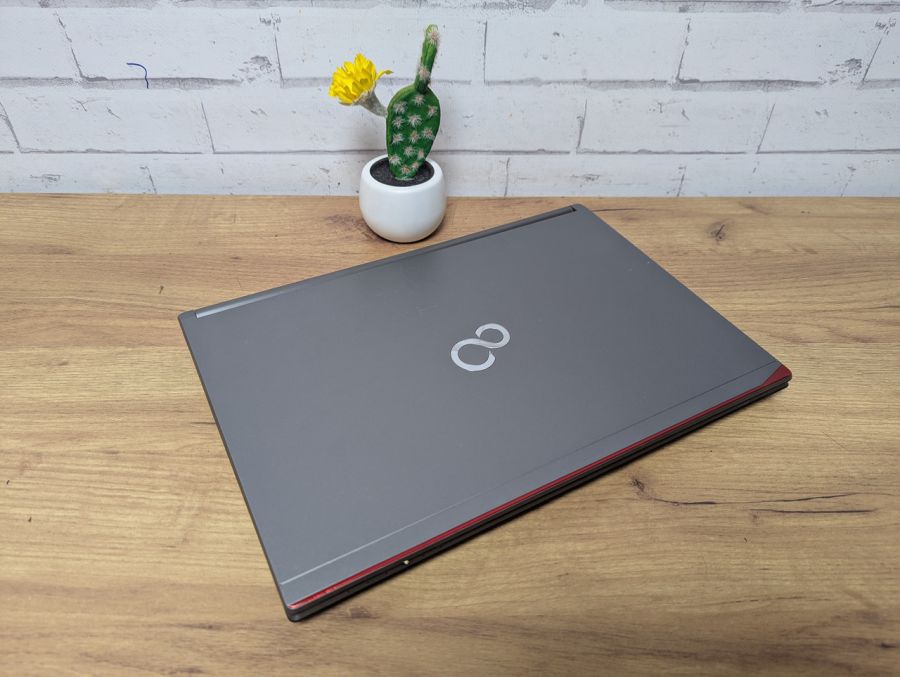 Уцінка! Ноутбук Б/В Fujitsu E745, Intel Core i5-5300U, DDR3 8 GB, SSD 128GB, 14" HD [ProductHub SKU F102]
