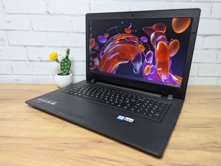 Ноутбук Б/В Lenovo V110-17IKB, Intel Core i5-7200U, DDR3 12 GB, SSD 240GB, 17.3" HD [ProductHub SKU L146]