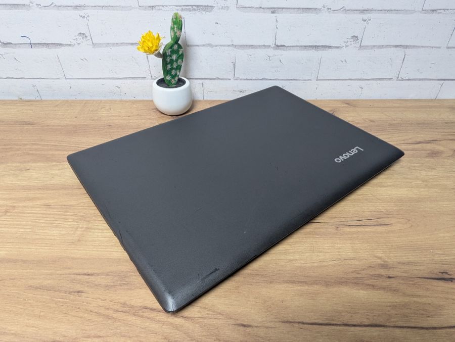 Ноутбук Б/В Lenovo V110-17IKB, Intel Core i5-7200U, DDR3 12 GB, SSD 240GB, 17.3" HD [ProductHub SKU L146]