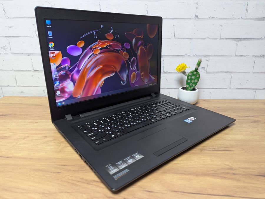 Ноутбук Б/В Lenovo V110-17IKB, Intel Core i5-7200U, DDR3 12 GB, SSD 240GB, 17.3" HD [ProductHub SKU L146]