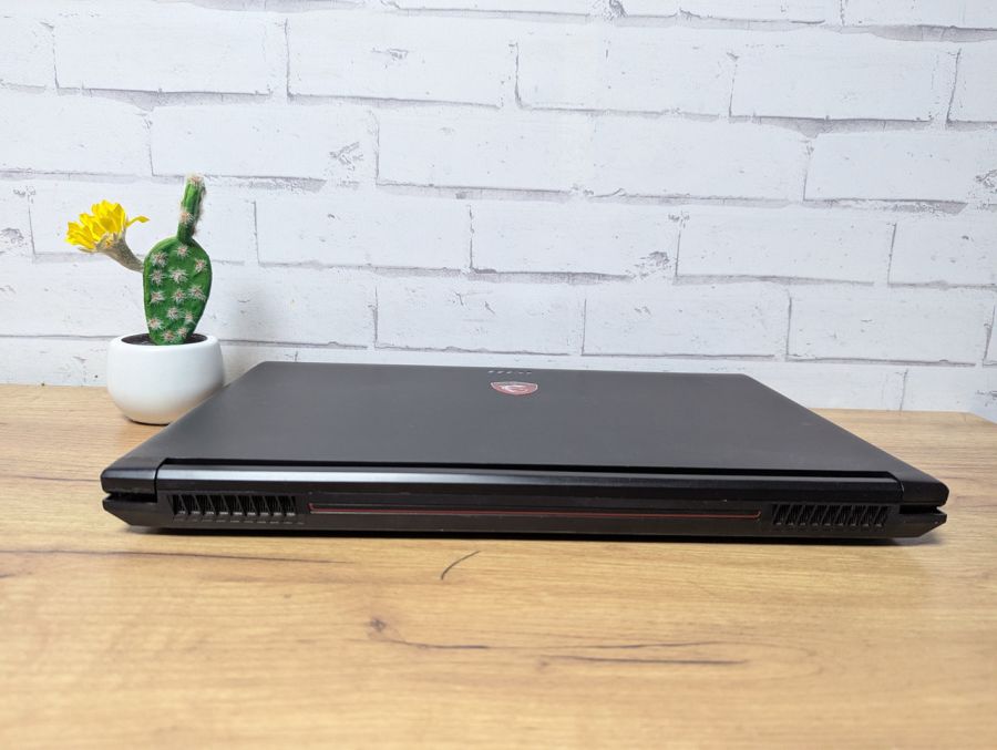 Ноутбук Б/В MSI MS-16J5, Intel Core i7-6700HQ, DDR3 16 GB, HDD 931GB + SSD 256GB, GTX 960M 2Gb, 15.6" Full HD [ProductHub SKU MSI5]