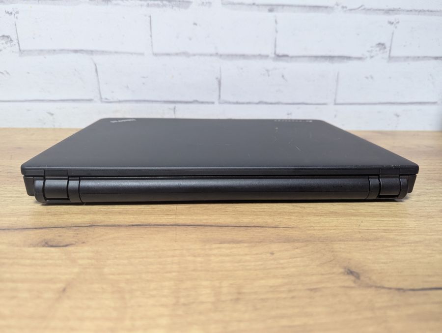 Ноутбук Б/В Lenovo ThinkPad X121E, Intel Core i3-2367M, DDR3 8GB, SSD 128GB, 12" HD [ProductHub SKU L153]