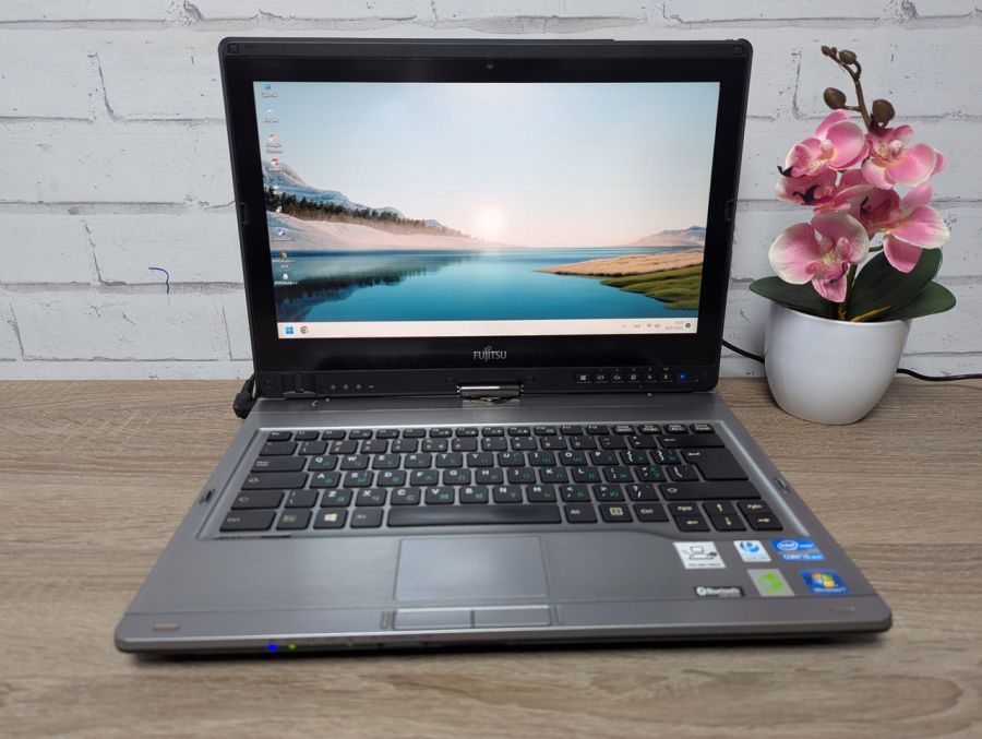 Уцінка! Ноутбук Б/В Fujitsu LifeBook T902, Intel Core i5-3340M, DDR3 8 GB, SSD 128GB, 13.3" (1600x900x64Hz) [ProductHub SKU F133]