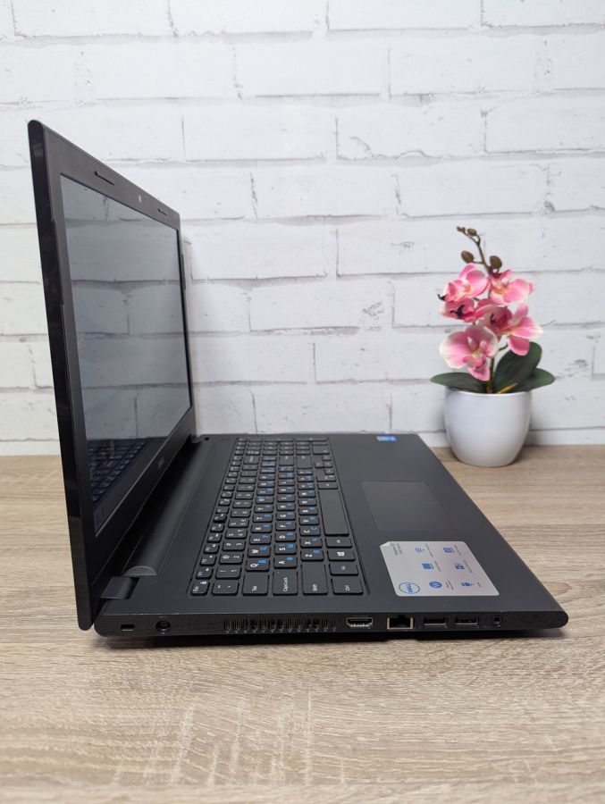 Ноутбук Б/В Dell Inspironther15 6, Intel Core i3-6006U, DDR3 8GB, SSD 128GB, 15.6" HD [ProductHub SKU Dell186]
