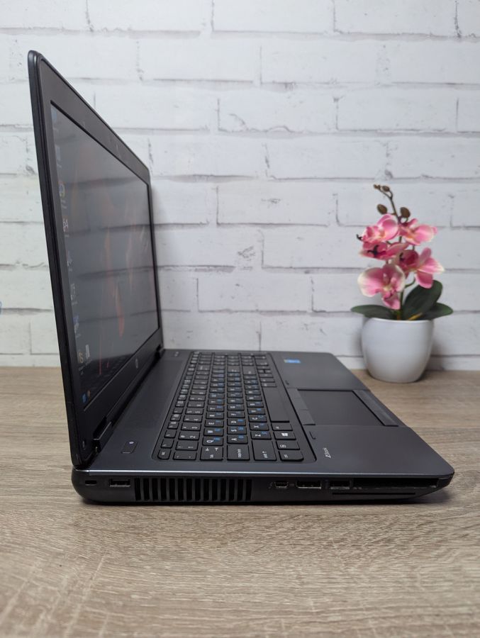 Ноутбук Б/В HP ZBook 15, Intel Core i7-4700MQ, DDR3 16 GB, SSD 360GB, NVIDIA Quadro K610M 1Gb, 15.6" Full HD [ProductHub SKU HP331]