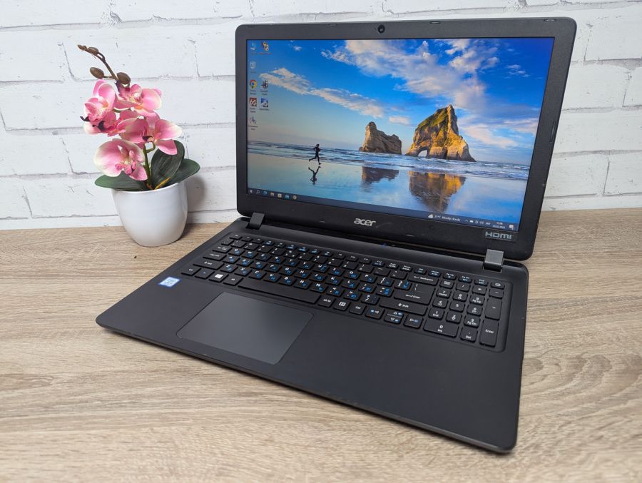 Уцінка! Ноутбук Б/В Acer N16C1, Intel Core i5-7200U, DDR3 12 GB, SSD 256GB, 15.6" Full HD [ProductHub SKU Acer97]