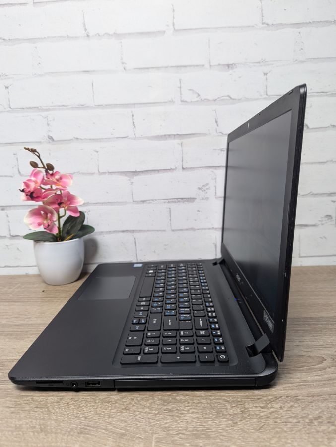 Уцінка! Ноутбук Б/В Acer N16C1, Intel Core i5-7200U, DDR3 12 GB, SSD 256GB, 15.6" Full HD [ProductHub SKU Acer97]
