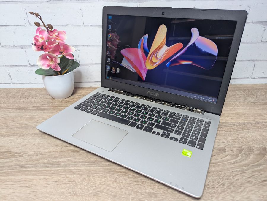 Уцінка! Ноутбук Б/В ASUS R553L, Intel Core i7-4500U, DDR3 12 GB, SSD 360GB, NVIDIA GeForse 840M 4Gb, 15.6" [ProductHub SKU Asus107]